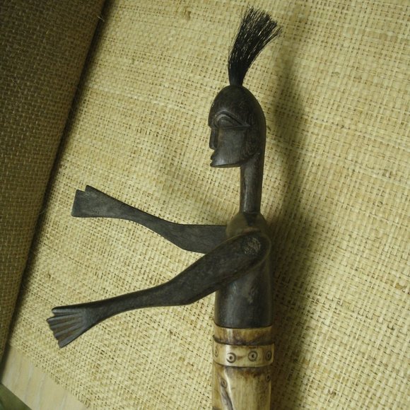 Vintage Hand Carved Man Figurine from Kenya - Picture 15 of 16